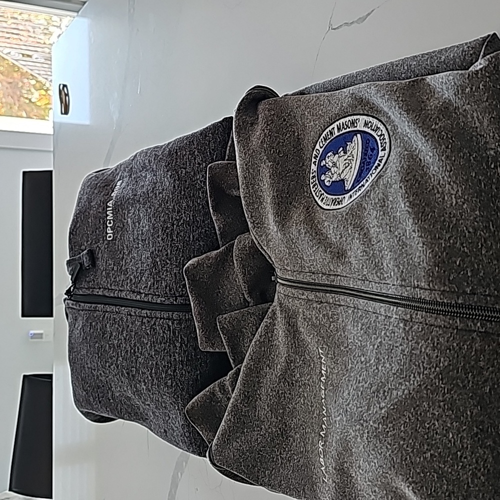 A bundle of two men's sweatshirts with logo plasterers and cement Mason union